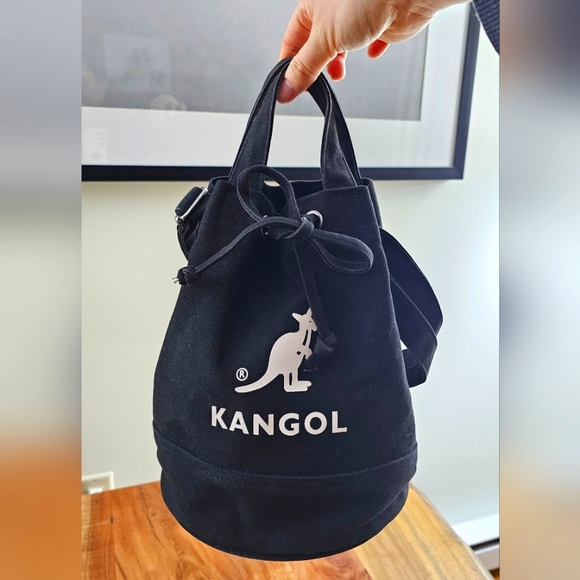 Kangol bucket bag (black) - Picture 4 of 10